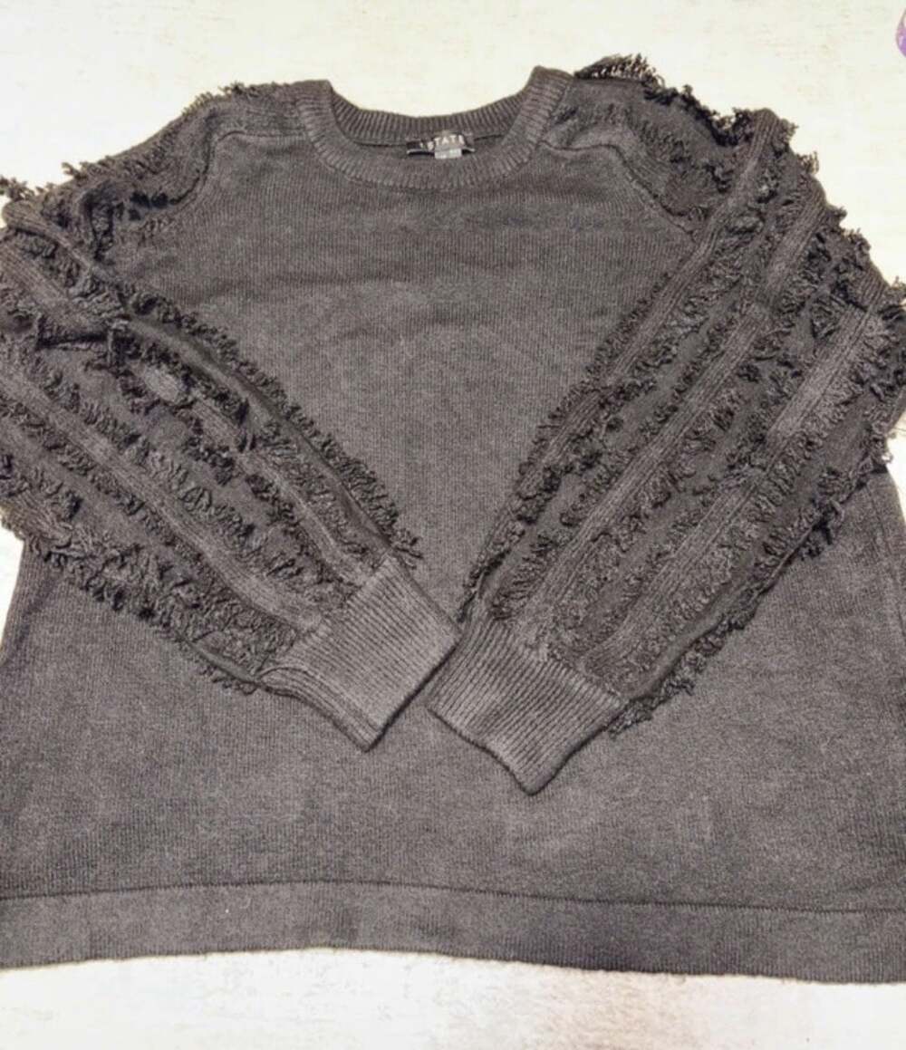 1.STATE Womens Fringe Sleeve Crewneck Sweater Rich Black Size M NWT $90